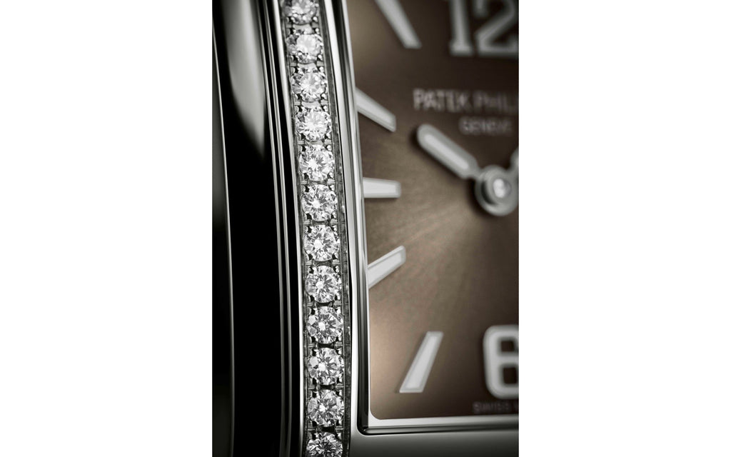 Patek Philippe Twenty~4 Quartz Ladies Watch, Stainless Steel with 36 Diamond (~0.42 ct), 25.1 x 30 mm, Ref# 4910/1200A-010