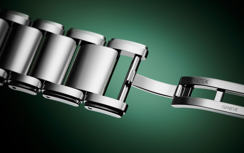 Patek Philippe Twenty~4 Quartz Ladies Watch, Stainless Steel with 36 Diamond (~0.42 ct), 25.1 x 30 mm, Ref# 4910/1200A-011