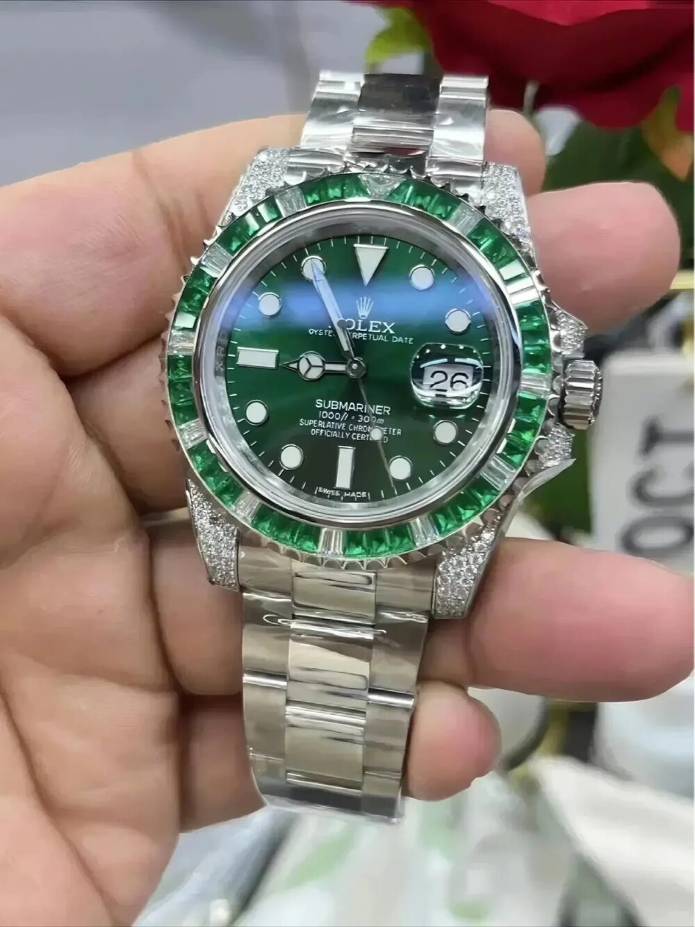 Rolex Submariner Date, 18K White Gold Diamonds Emerald UNWORN, 40mm
