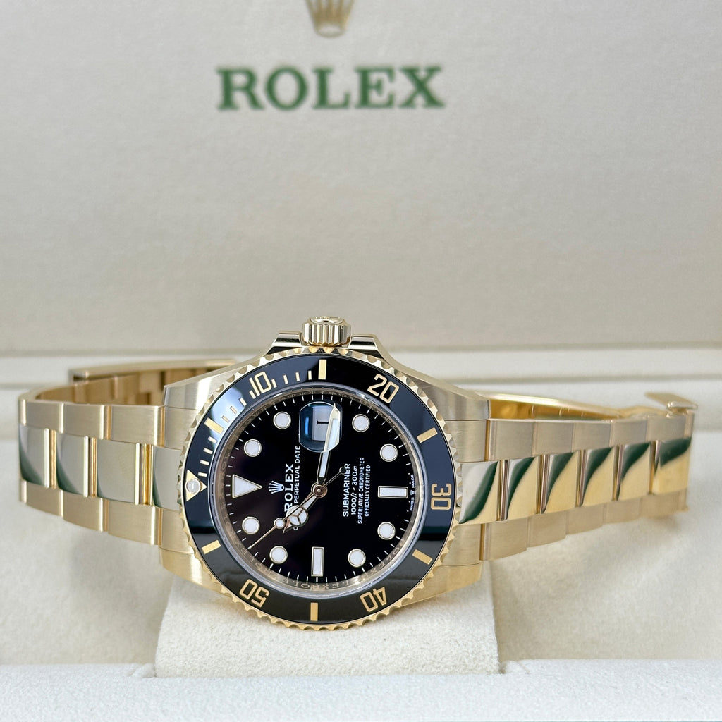Rolex Submariner Date, 18k Yellow Gold, 41mm, Ref# 126618ln-0002
