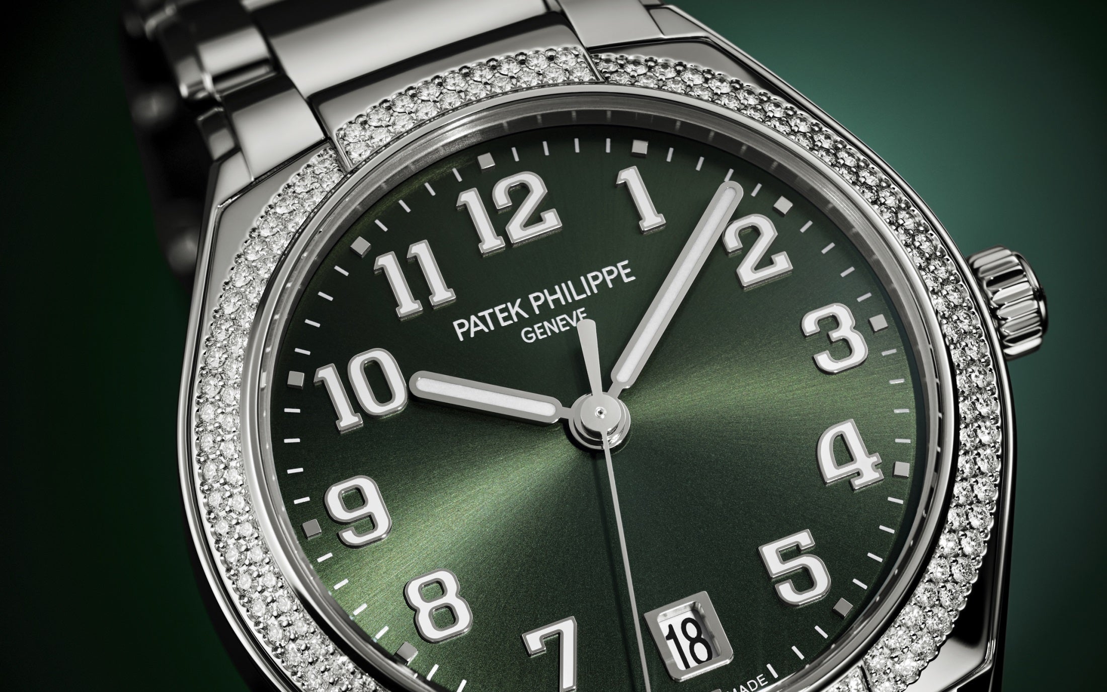 Patek Philippe Twenty~4 Automatic, Stainless Steel with 160 diamonds ~0,77ct, 36mm, Ref# 7300/1200A-011