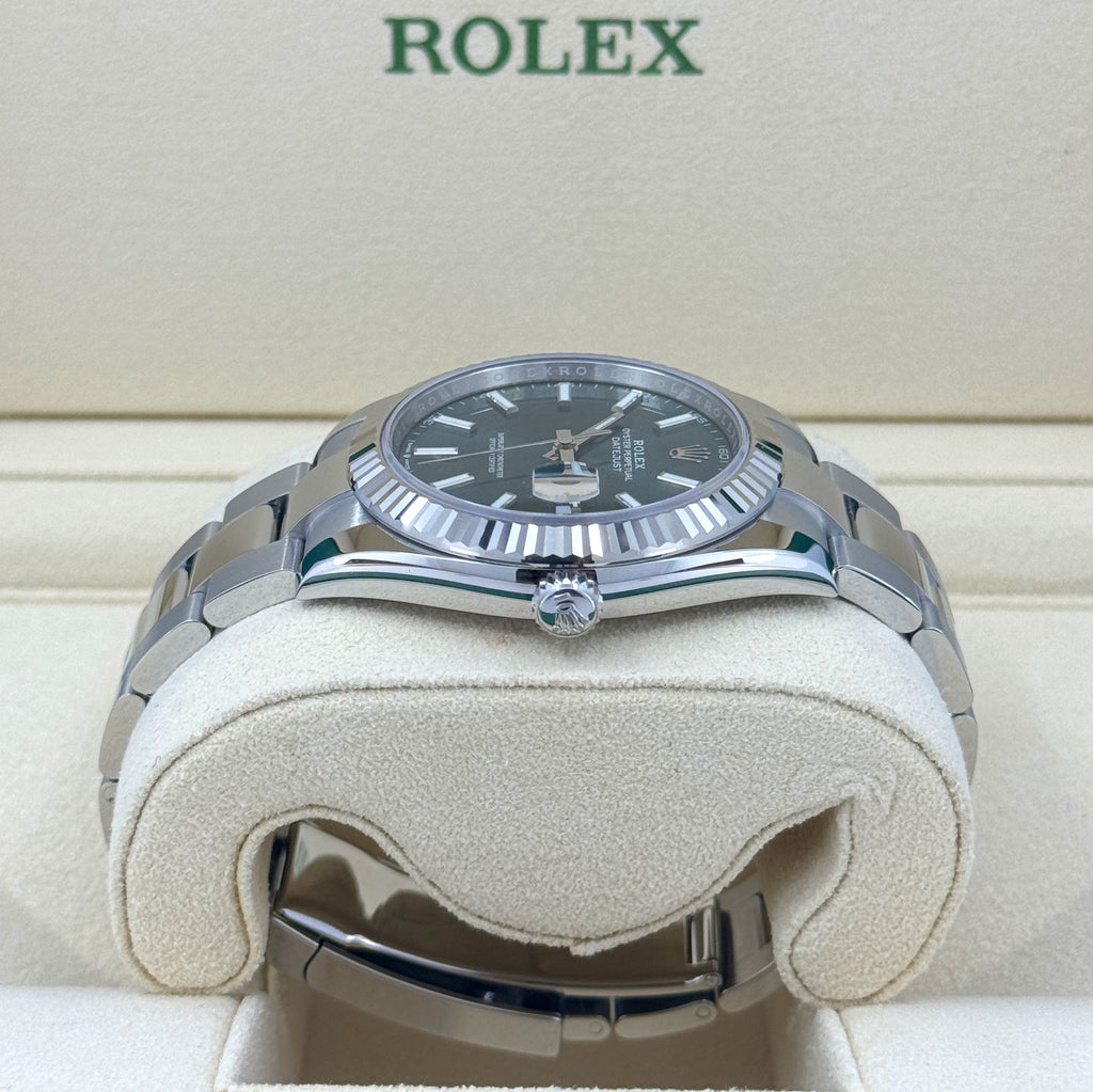 Rolex Datejust 41mm, Oystersteel and 18k White Gold, Ref# 126334-0027